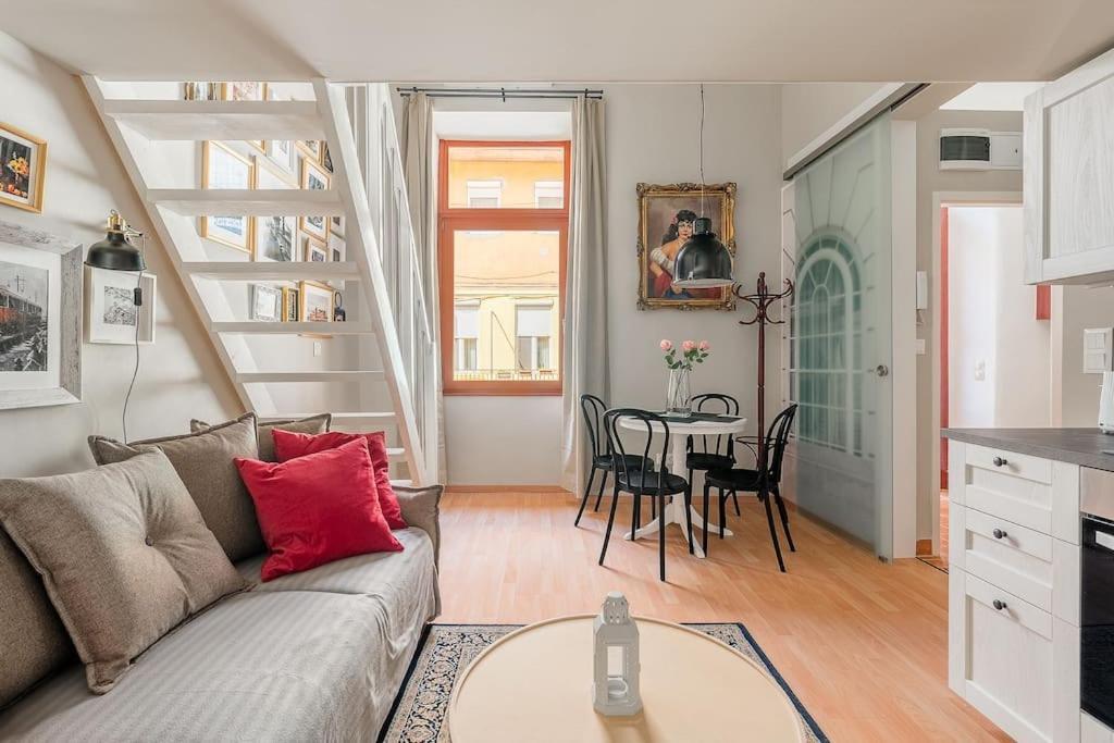 Elizabeth Boulevard Unity Budapest Ngoại thất bức ảnh