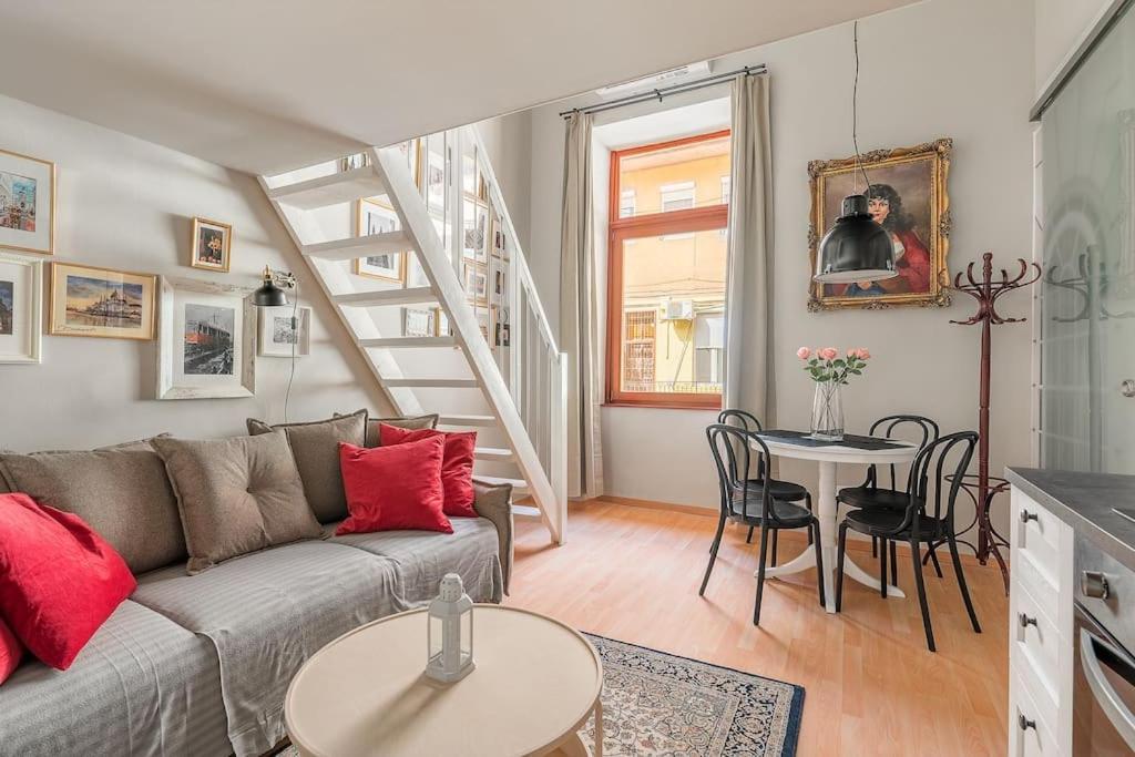 Elizabeth Boulevard Unity Budapest Ngoại thất bức ảnh